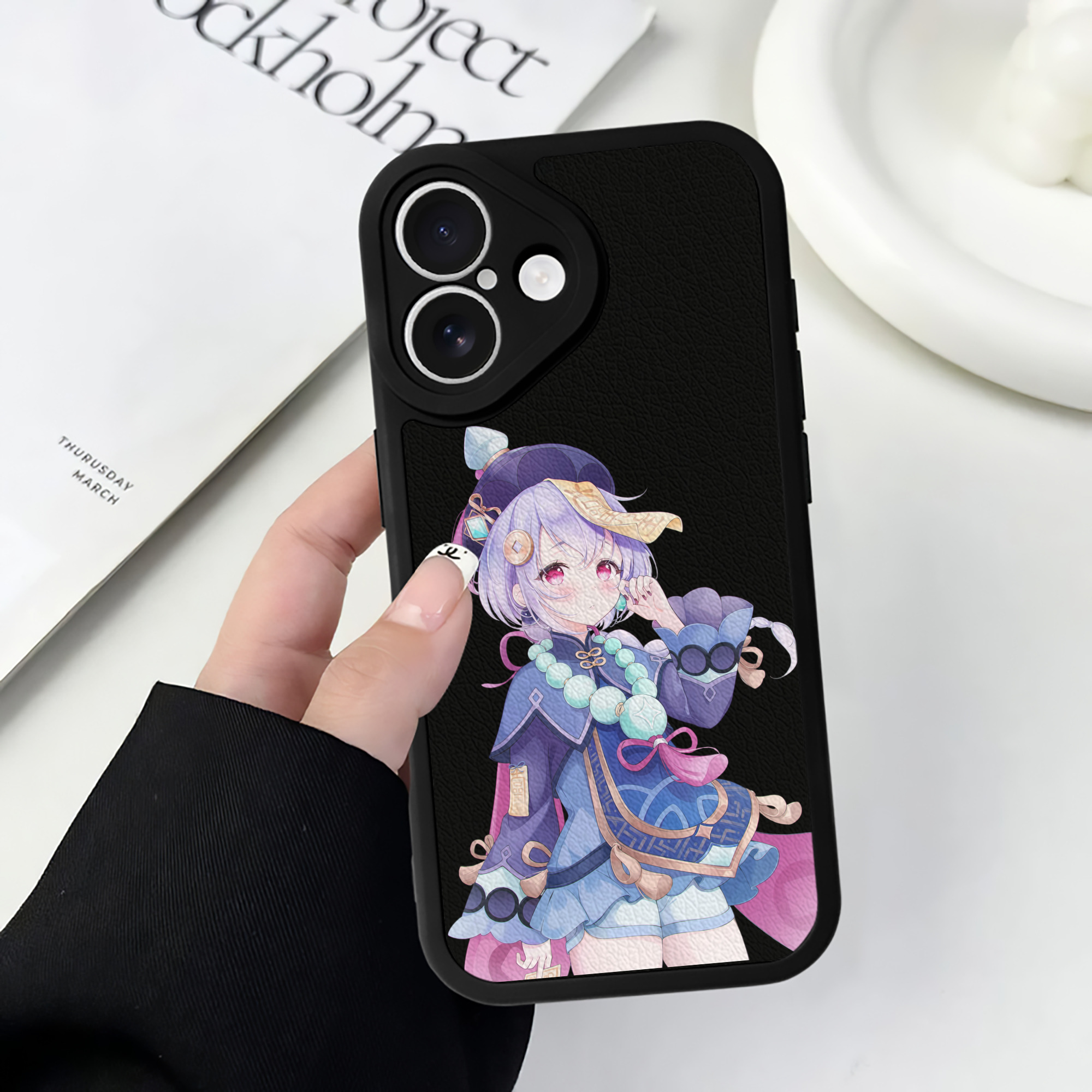 げんし神 七七 なな  genshin Nana 【iPhone 16シリーズ対応】シリコンスマホケース（レザー調） 材質：シリコン